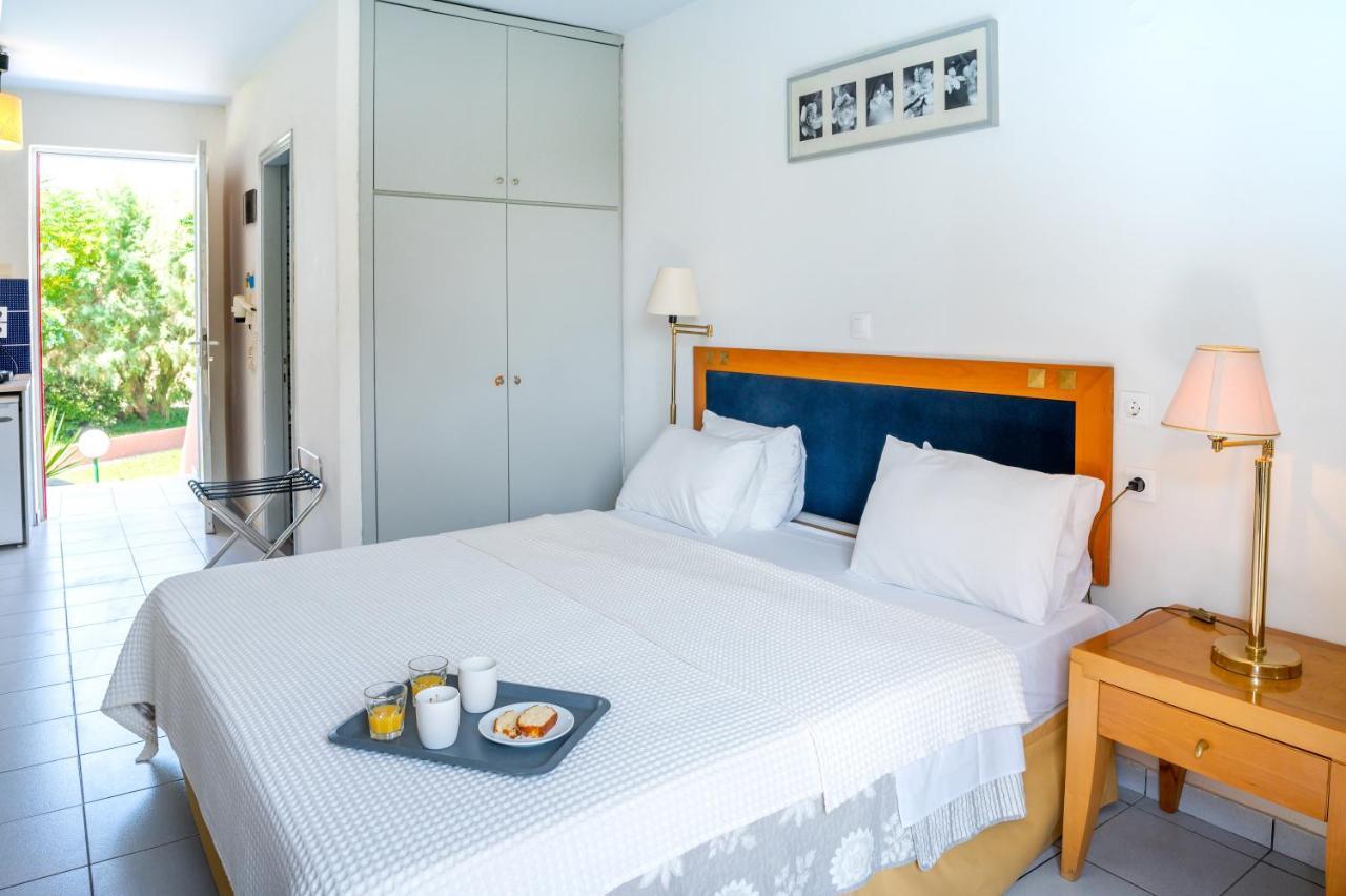 Tigaki Jonathan Studio Apartments מראה חיצוני תמונה