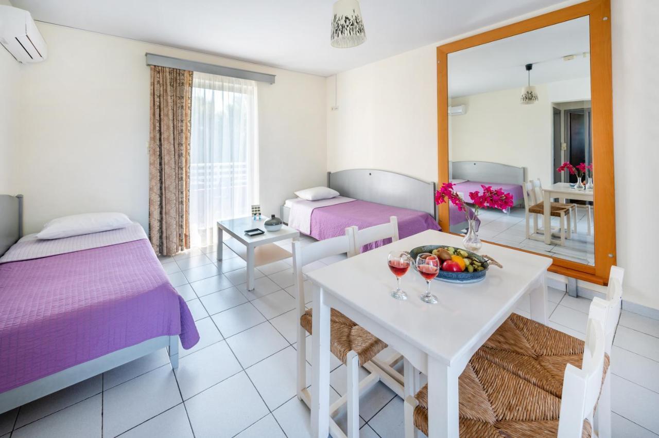 Tigaki Jonathan Studio Apartments מראה חיצוני תמונה